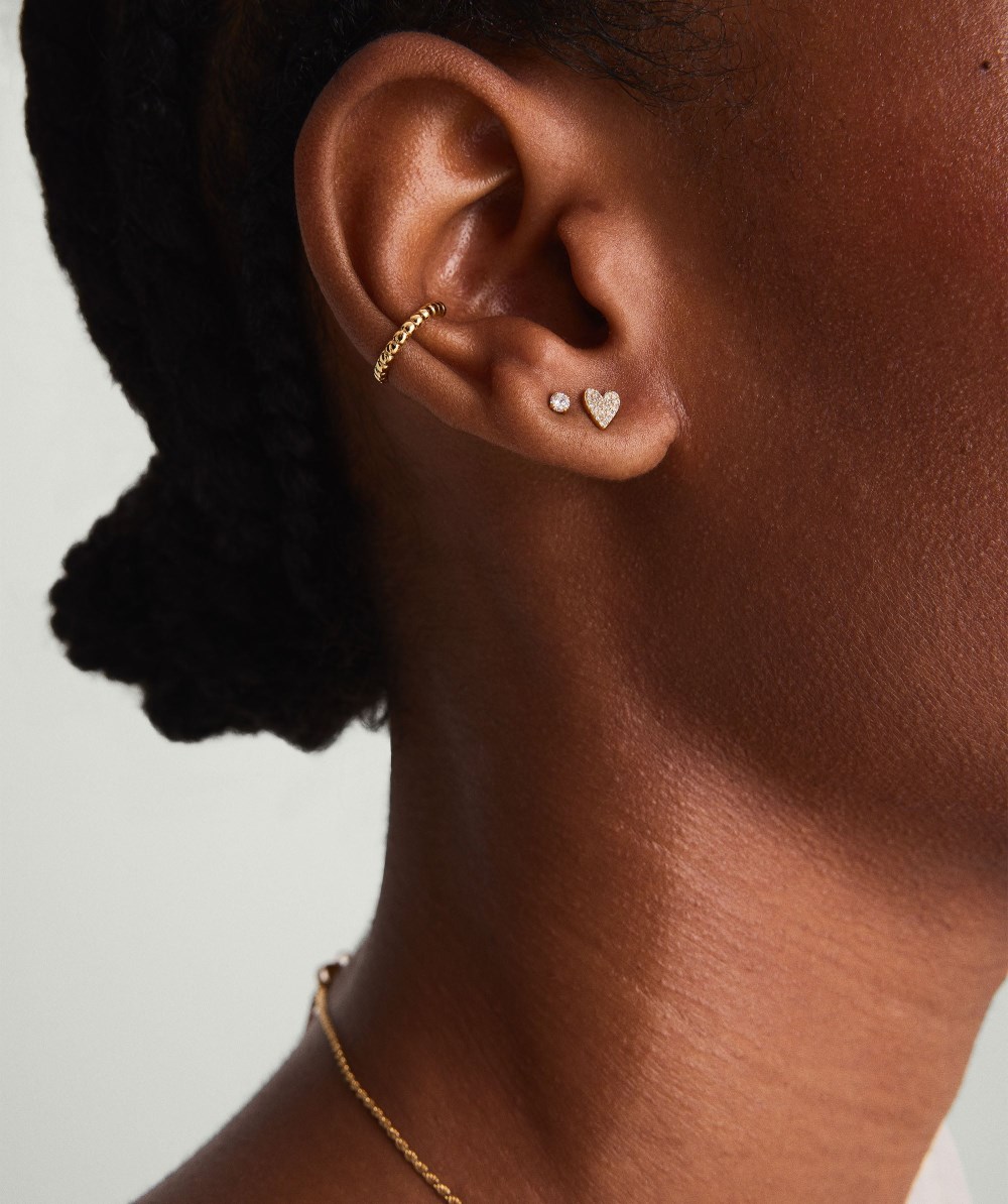 Mejuri Mini Heart Pavé Diamond Stud Earrings - 14k Yellow Gold