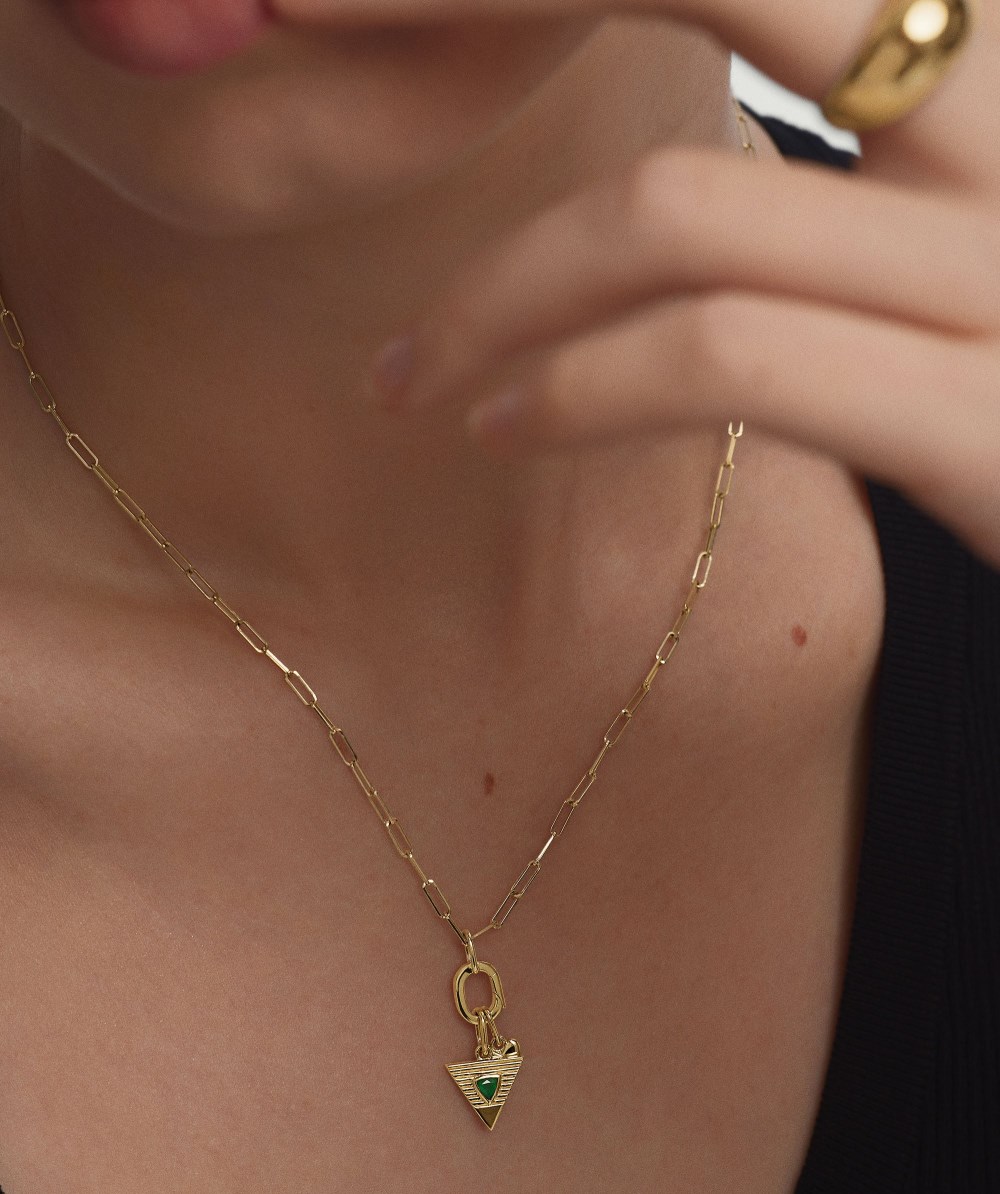 Mejuri Triangle Element Charm - 14k Yellow Gold