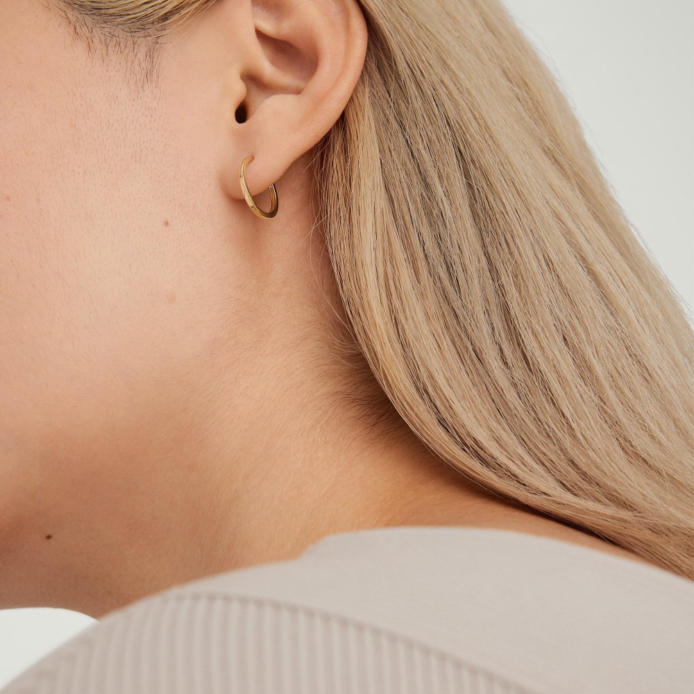 Mejuri Easy Small Hoops - 14k Yellow Gold