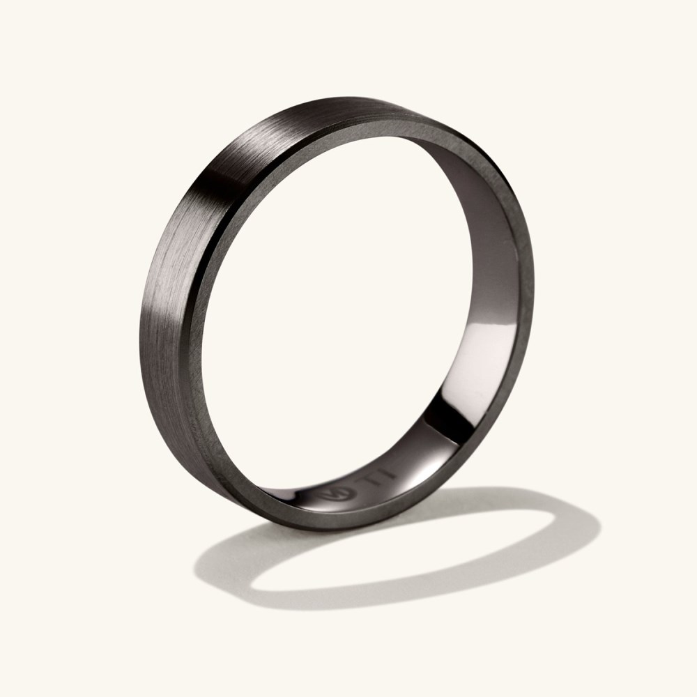 Mejuri 4mm Smooth Band - Black Titanium