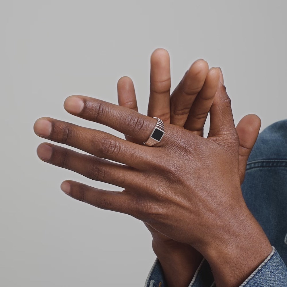 Mejuri Black Onyx Square Signet Ring - Sterling Silver