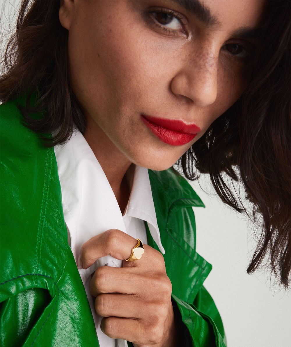 Mejuri Small Heart Signet - 14k Yellow Gold