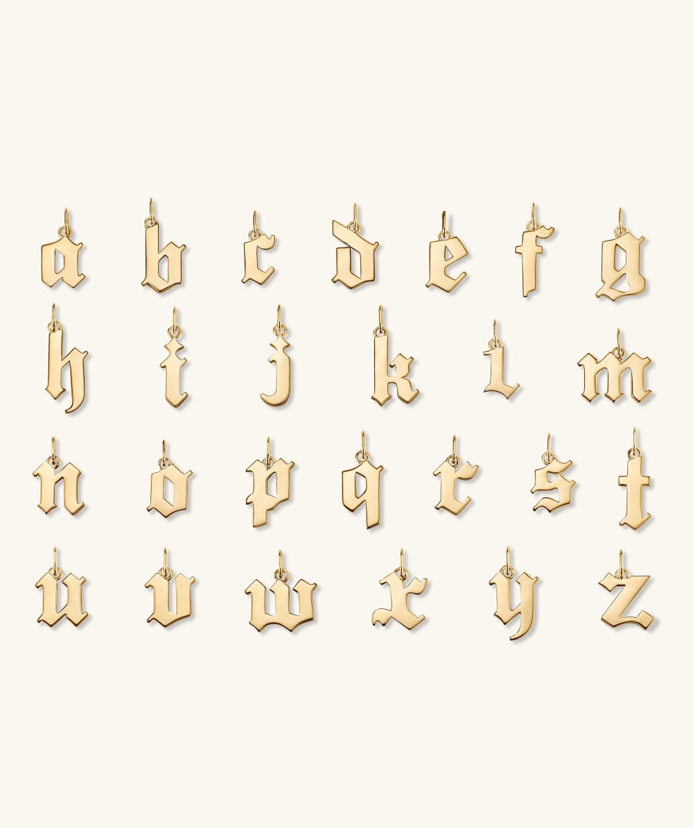Mejuri Gothic Letter Pendant - 14k Yellow Gold