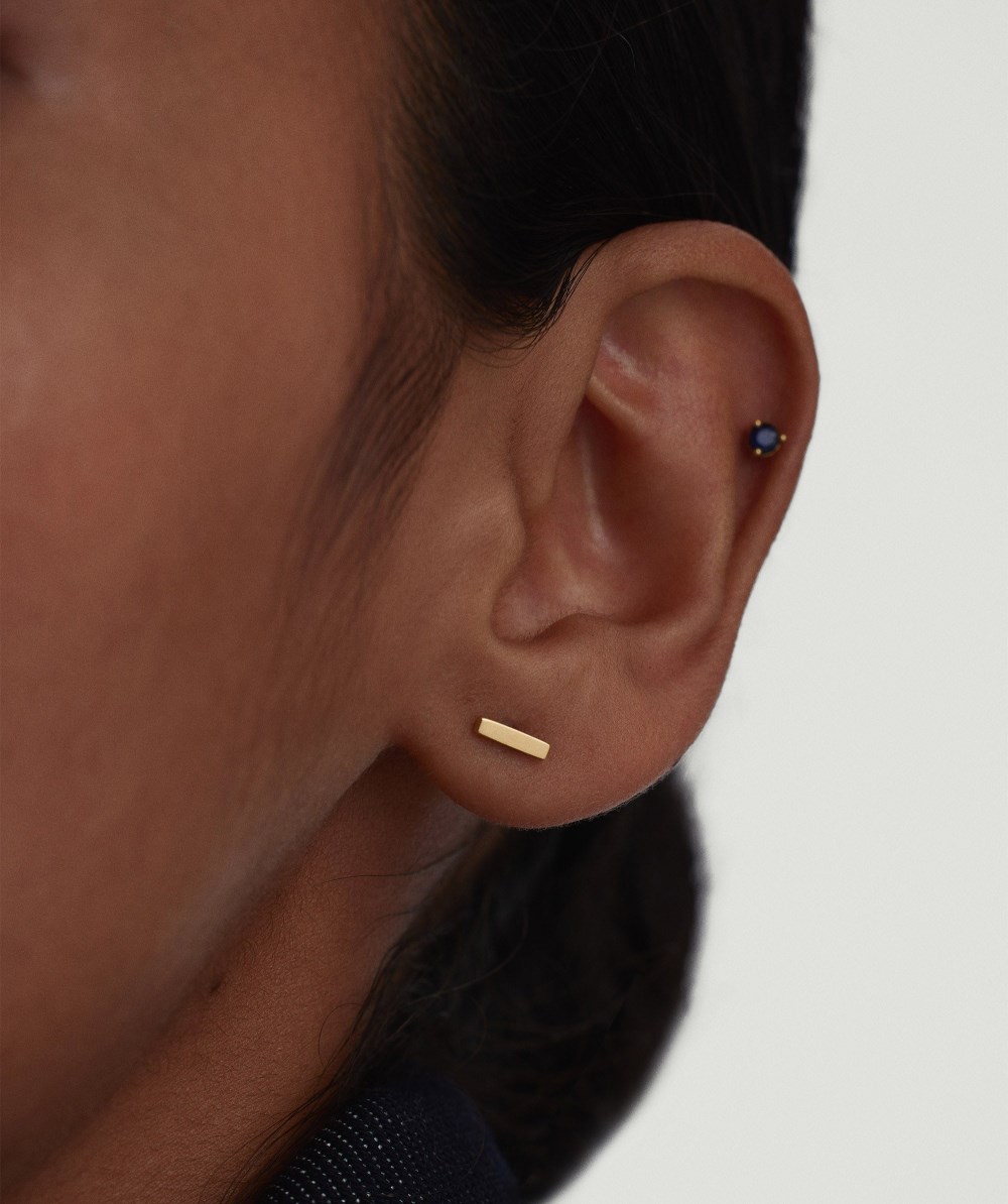 Mejuri Piercing Studio - Bar Flat Back Stud - 14k Yellow Gold
