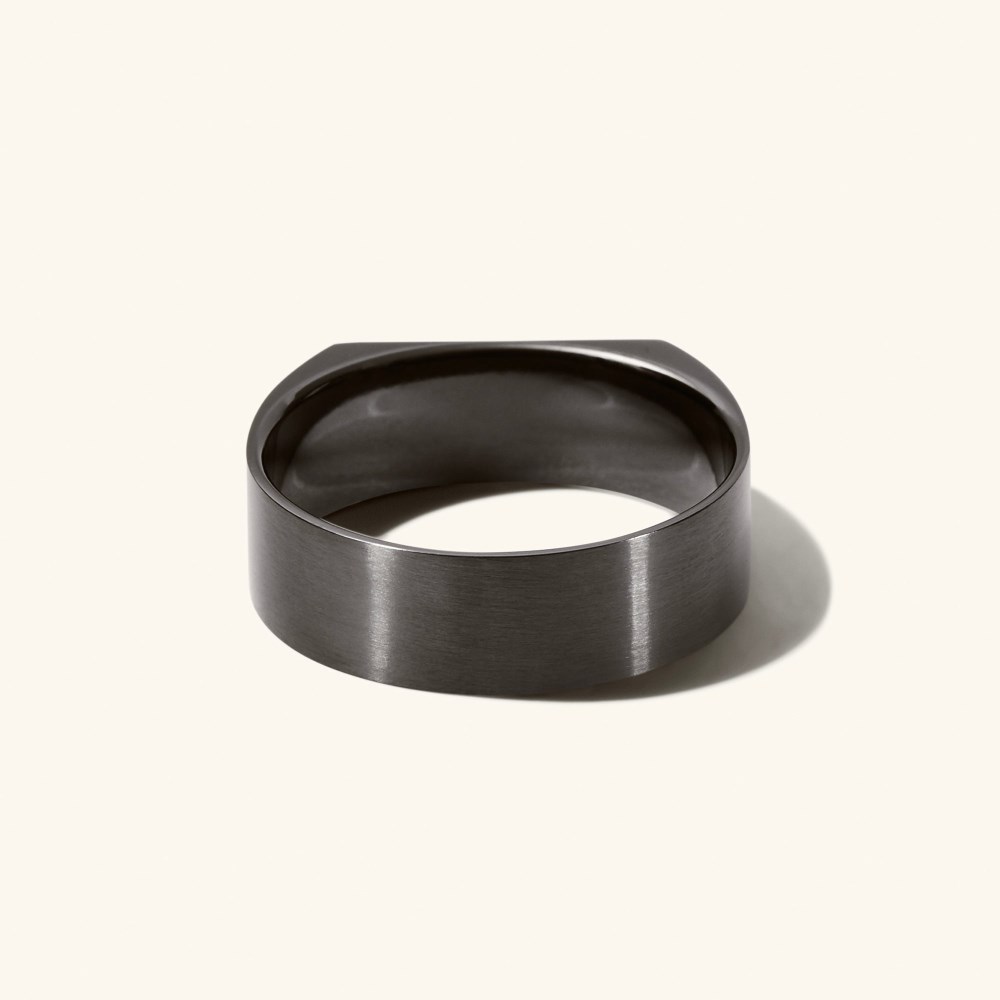 Mejuri Slim Rectangular Signet Ring - Black Titanium