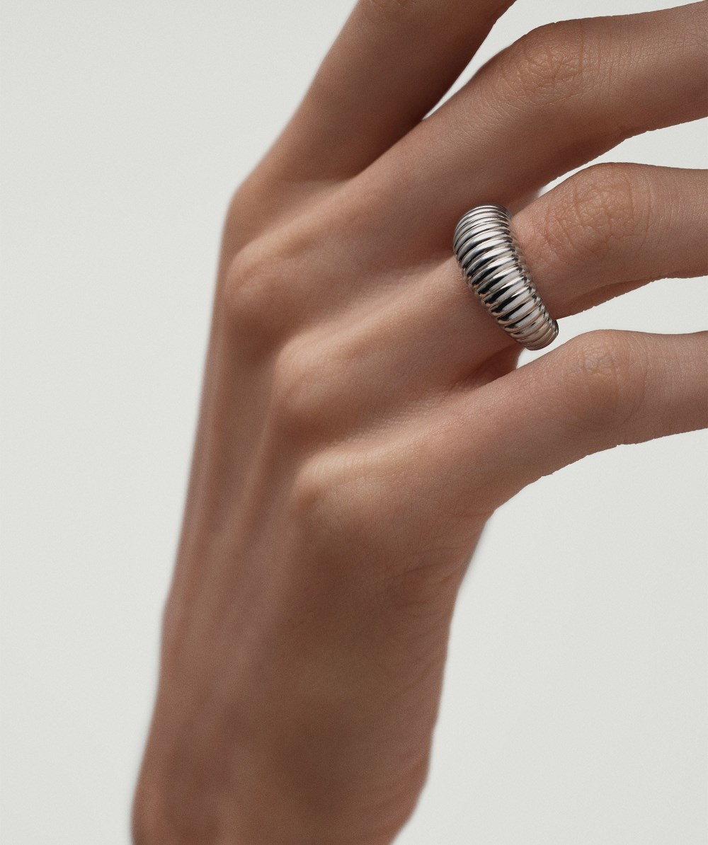 Mejuri Dôme Texture Ring - Sterling Silver
