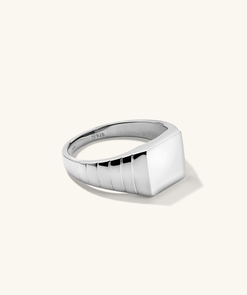 Mejuri Square Signet Ring - Sterling Silver