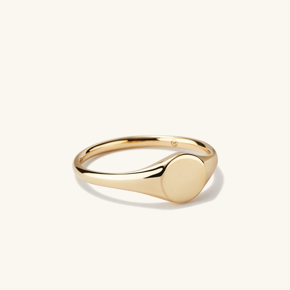 Mejuri Signet Pinky Ring - 14k Yellow Gold