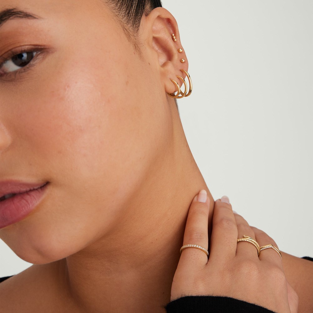 Mejuri Easy Huggie Hoops - 14k Yellow Gold