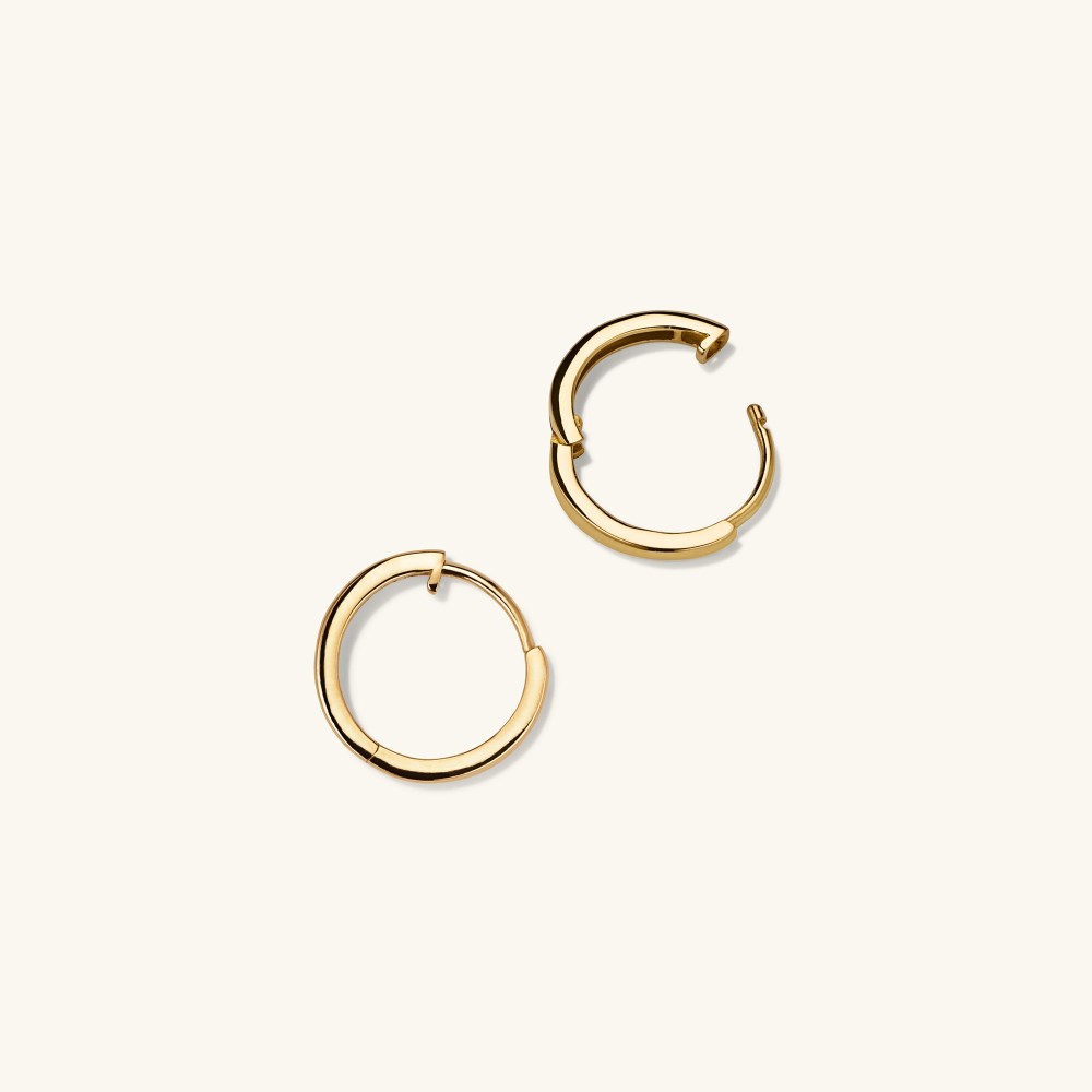 Mejuri Easy Huggie Hoops - 14k Yellow Gold