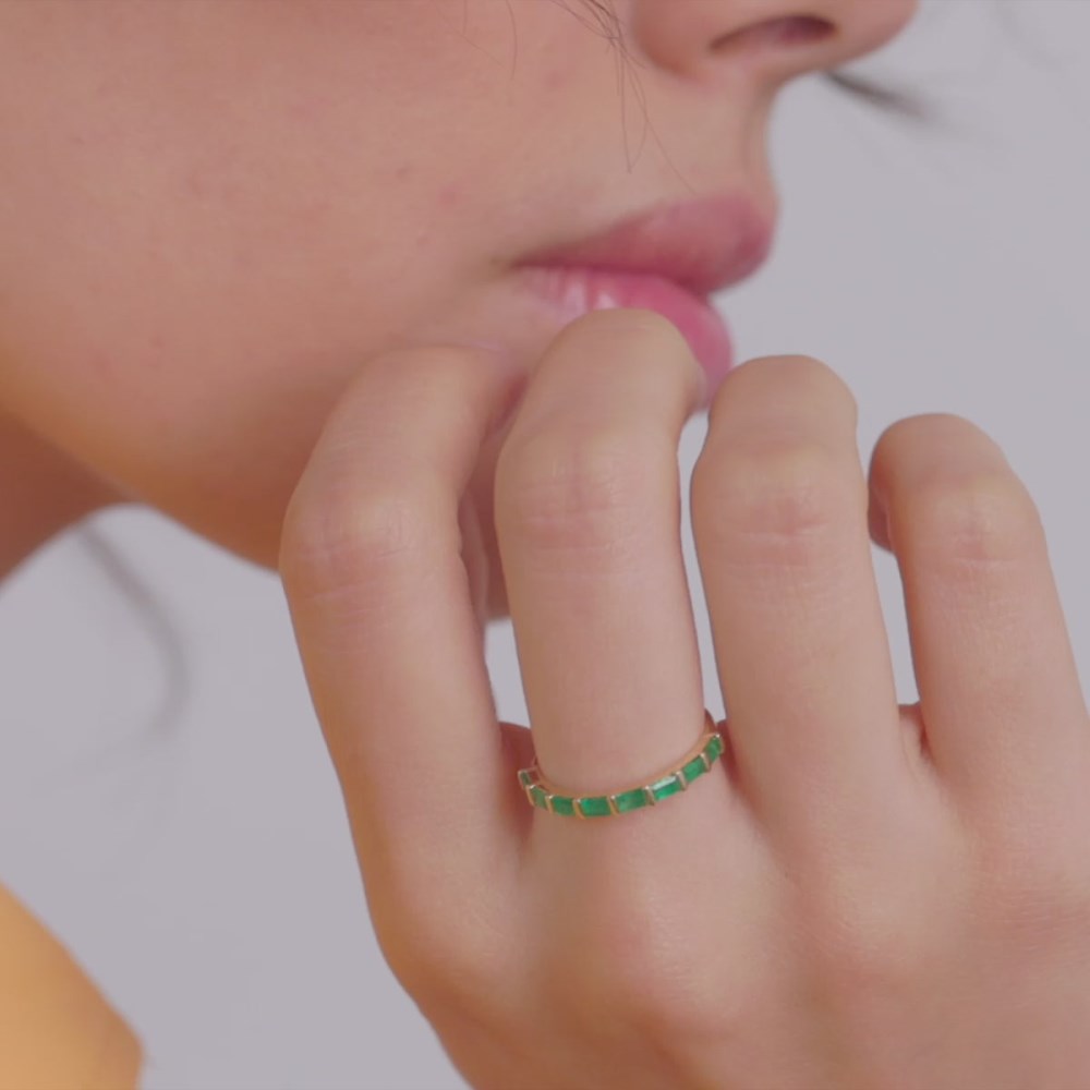 Mejuri Baguette Emerald Half Eternity Band - 14k Yellow Gold