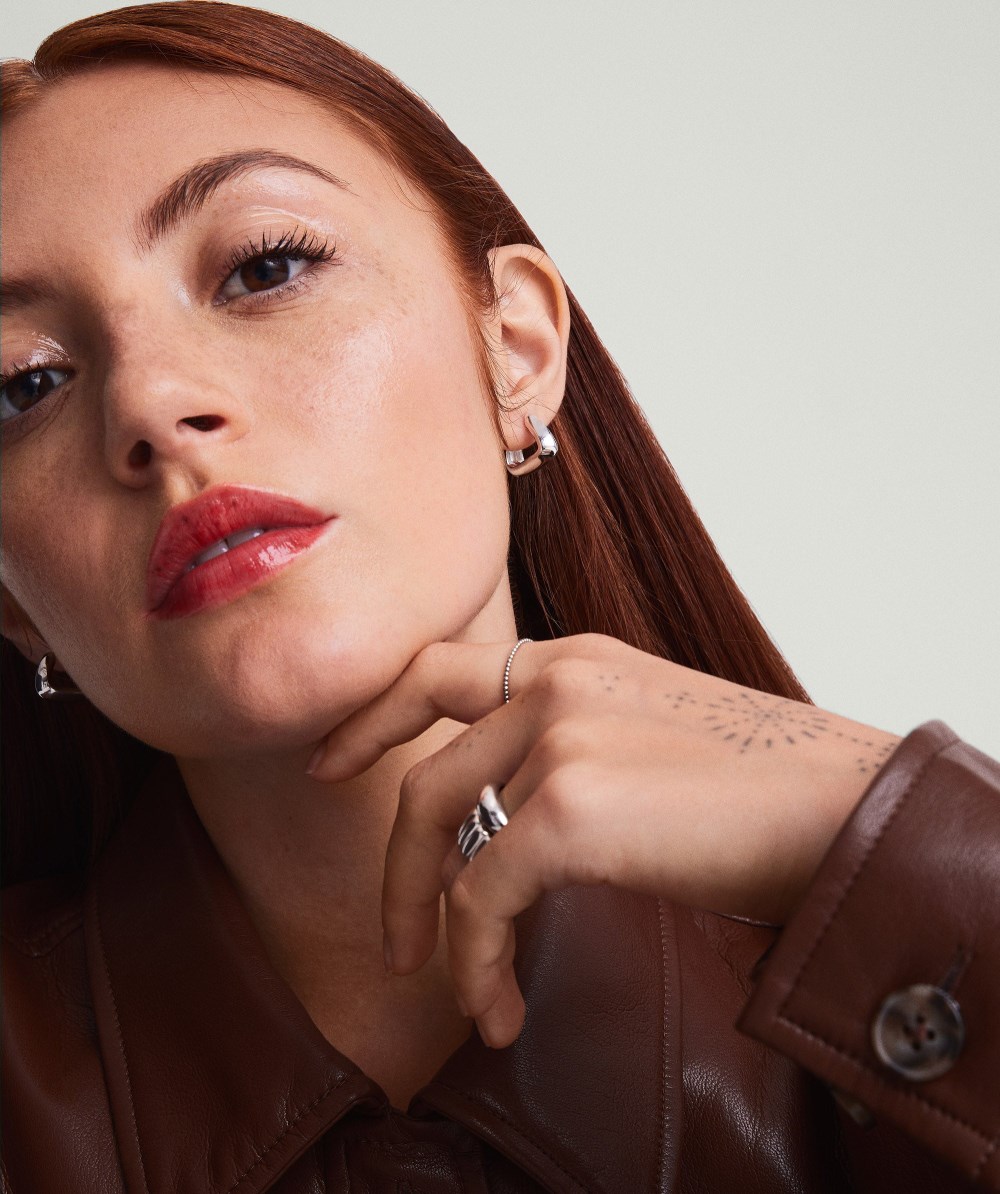 Mejuri Patra Medium Hoops - Sterling Silver