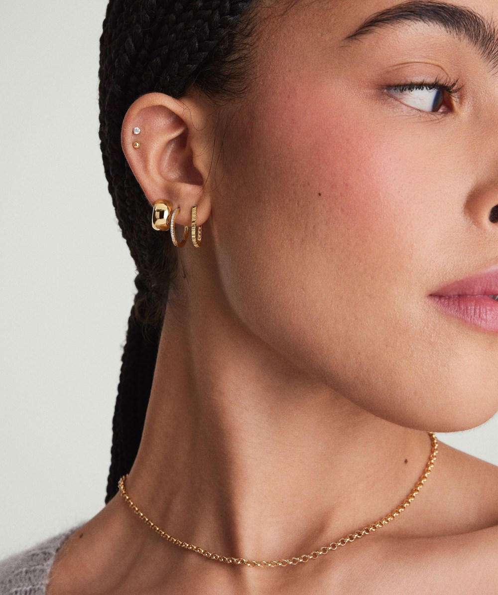 Mejuri Pleated Small U Hoops - 14k Yellow Gold