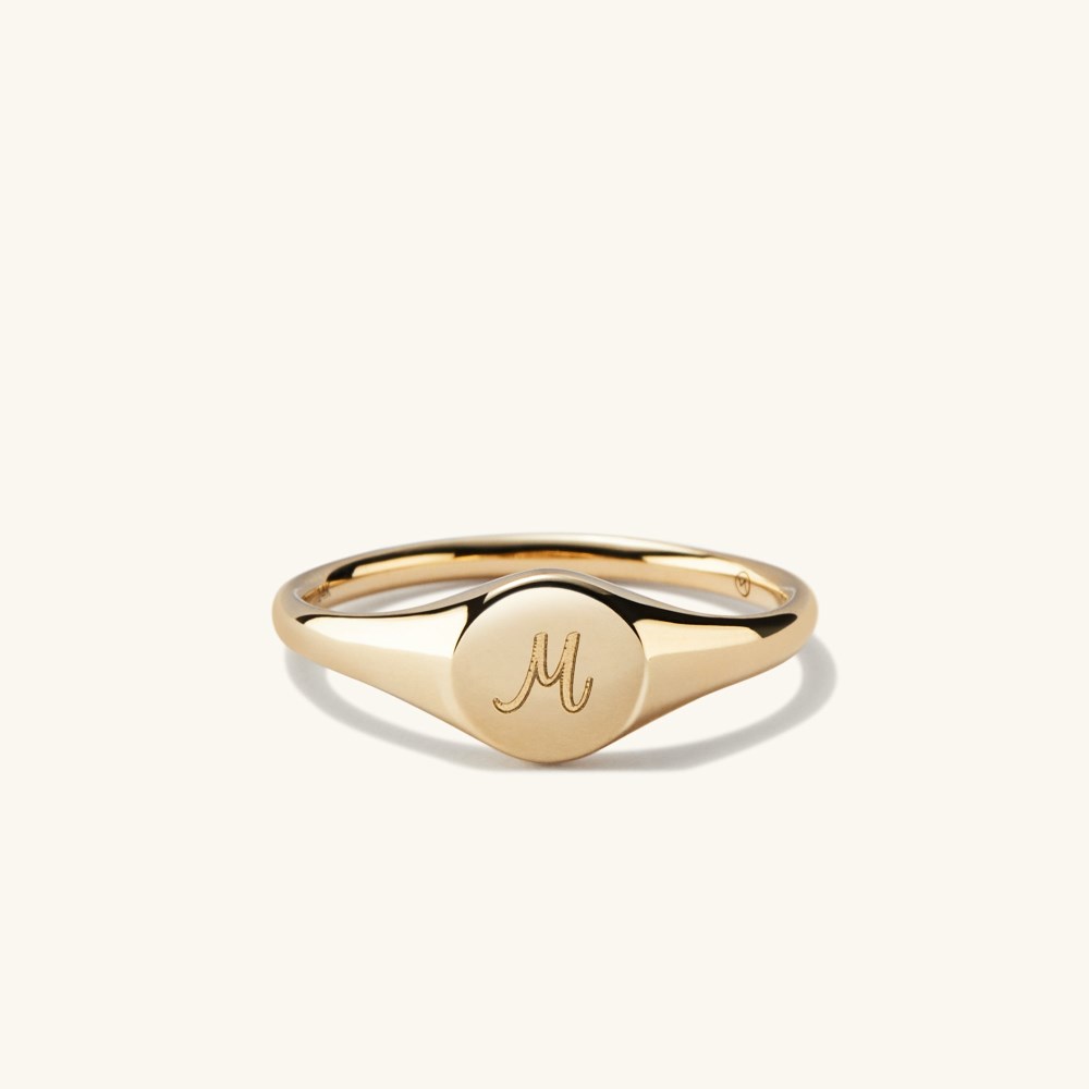 Mejuri Signet Pinky Ring - 14k Yellow Gold