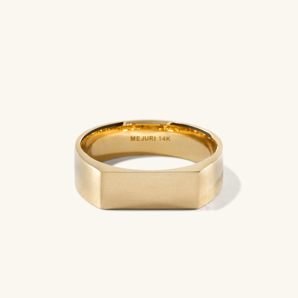 Mejuri Slim Rectangular Signet Ring - Brushed Gold