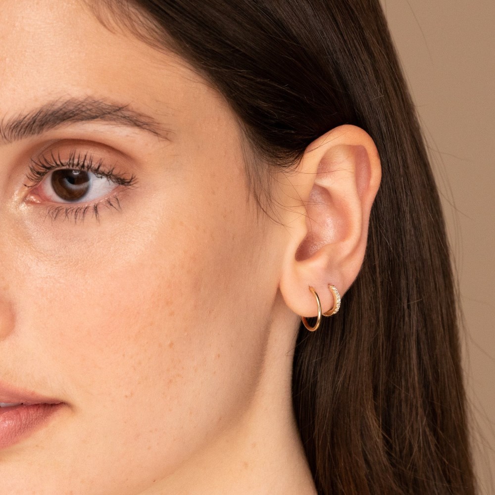 Mejuri Single Diamonds Line Mini Hoop - 14k Yellow Gold