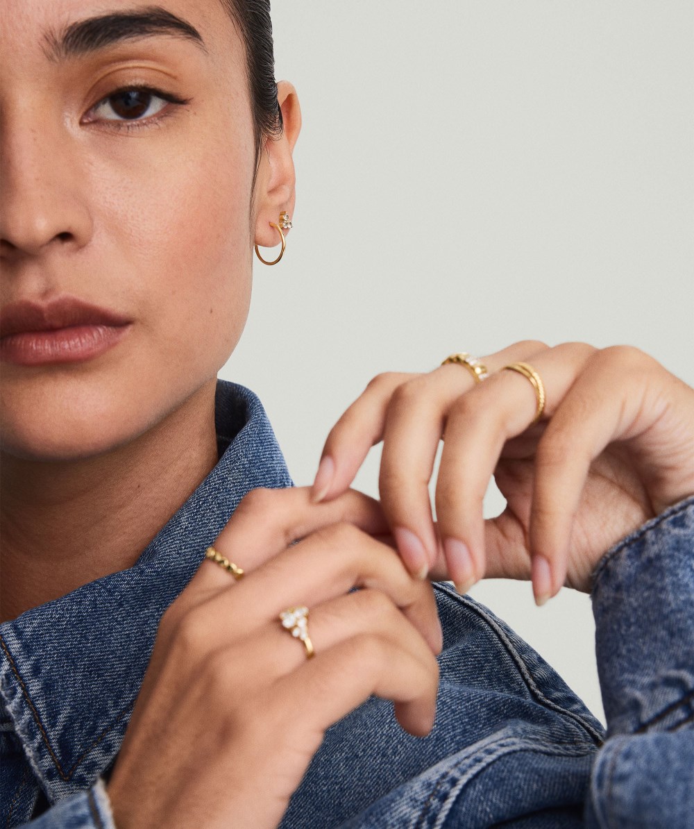 Mejuri Small Hoops - 14k Yellow Gold