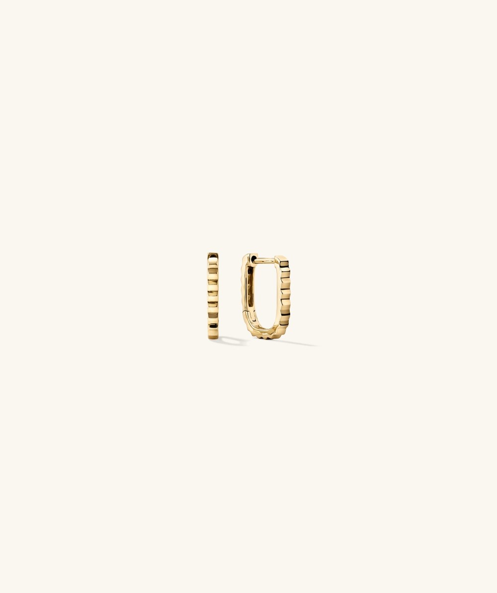 Mejuri Pleated Huggie U Hoops - 14k Yellow Gold