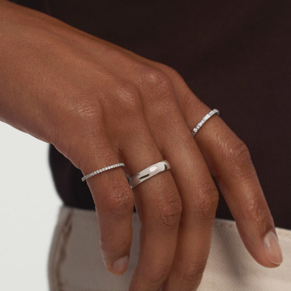 Mejuri 4mm Curve Band - Platinum