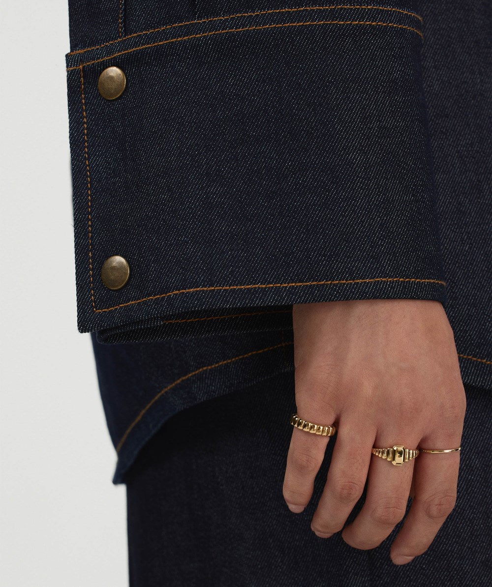 Mejuri Charlotte Step Cut Signet Ring - 14k Yellow Gold