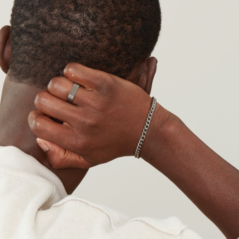 Mejuri 5mm Curb Chain Bracelet - Titanium
