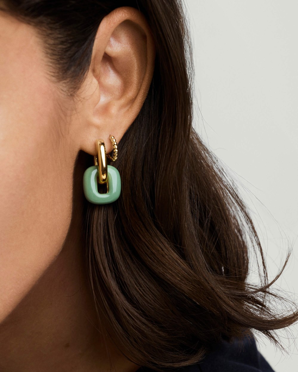 Mejuri Stevie Hoop Links - Gold Vermeil, Pistachio Enamel