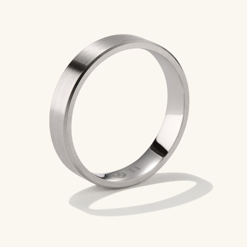 Mejuri 4mm Smooth Band - Titanium