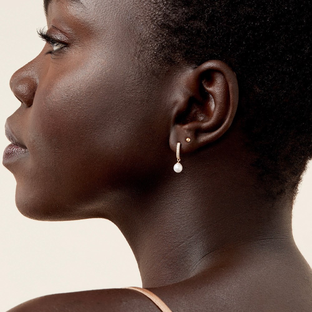 Mejuri Pavé Diamond Pearl Huggies - 14k Yellow Gold