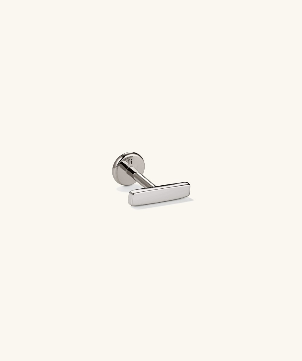 Mejuri Piercing Studio - Bar Flat Back Stud - 14k White Gold