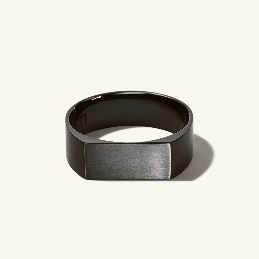 Mejuri Slim Rectangular Signet Ring - Black Titanium