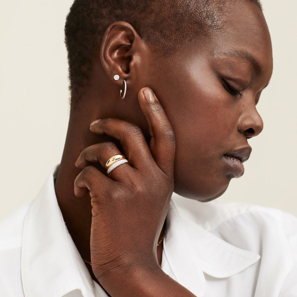 Mejuri Pavé Diamond Round Studs - 14k Yellow Gold