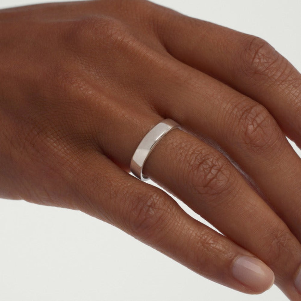 Mejuri 4mm Smooth Band - Platinum