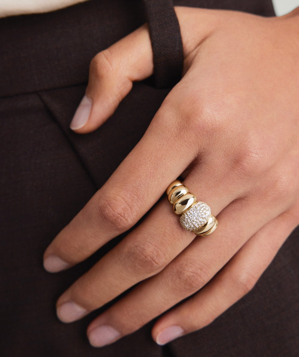 Mejuri Puffy Charlotte Pavé Diamond Ring - 14k Yellow Gold