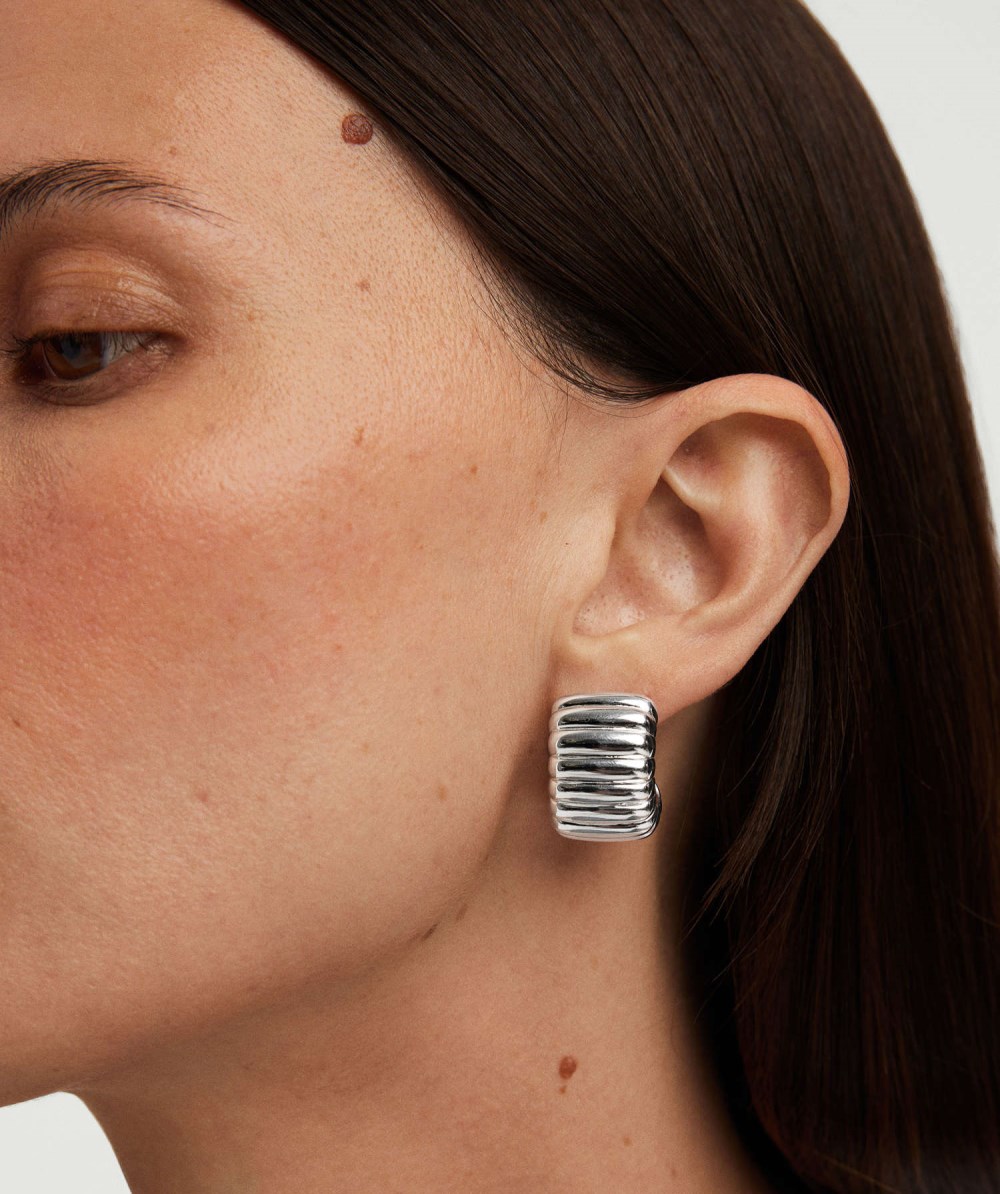 Mejuri Wide Charlotte Hoops - Sterling Silver